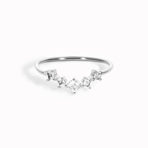 V-shaped gemstone ring with white topaz stones on silver band