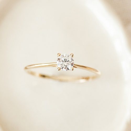 Solitaire lab grown diamond on a 14k gold band