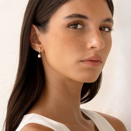 keira 30 ariana pearl earrings gv cz model 90 cropped 2