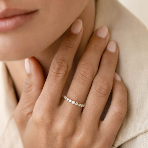 keira 35 giselle graduated ring 14k diamond model 80 edit cropped