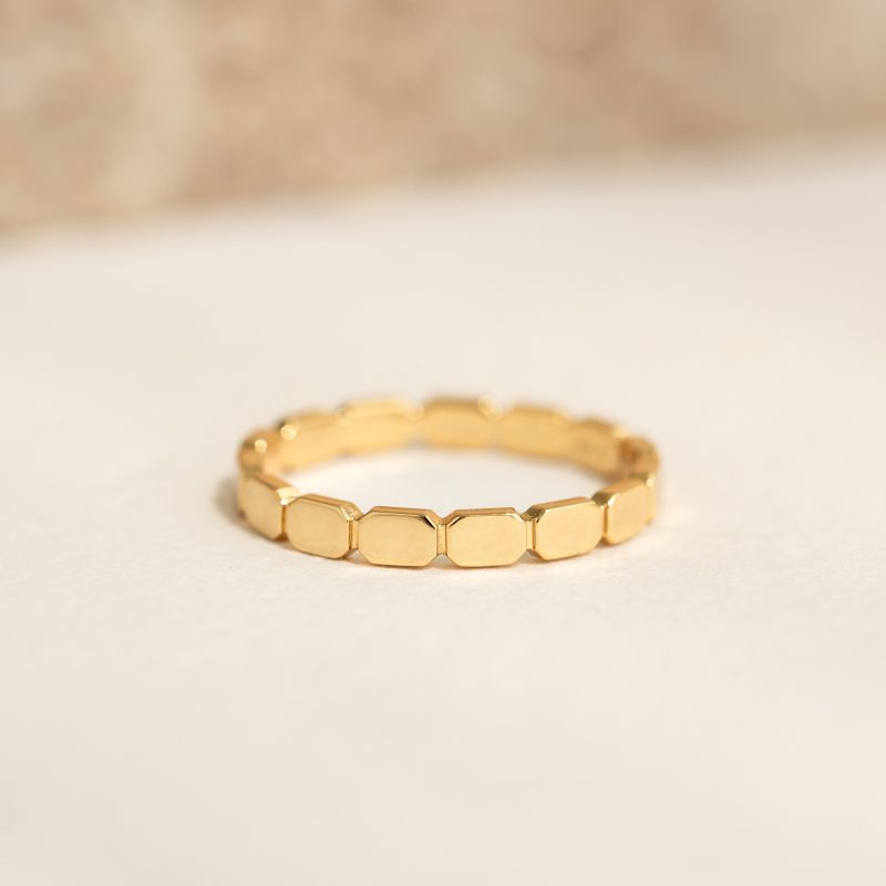 ribbed gold ring mika 1